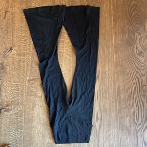 Black yoga pants, women’s size medium, super flare, hi-rise, Offline by Aerie